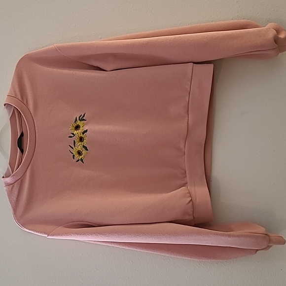 Shein sweatshirt Size med US sz 6 peach woth yellow sun-flower - Picture 2 of 6